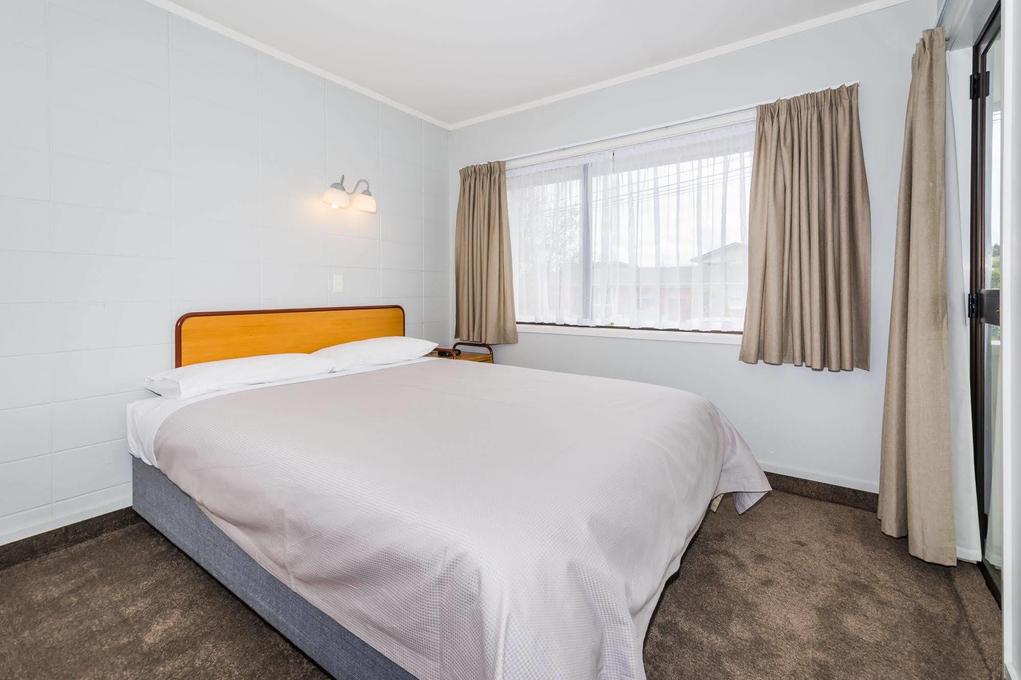 Takapuna International Motor Lodge Окленд Екстер'єр фото